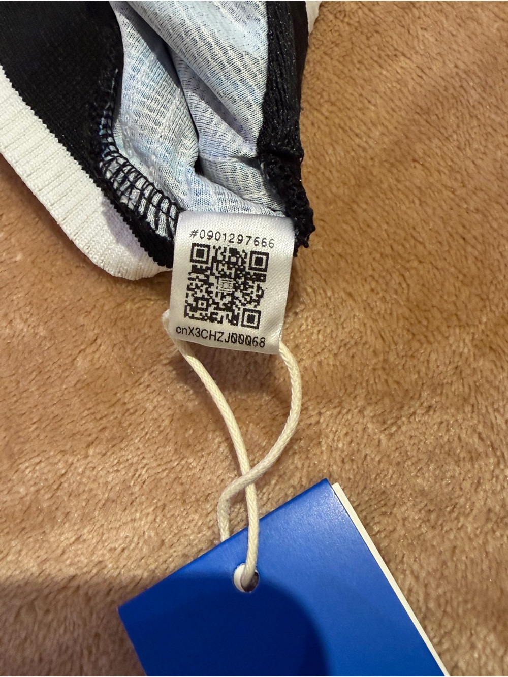 Argentina 2026 Away Authentic Adidas Jersey - Picture 14 of 14